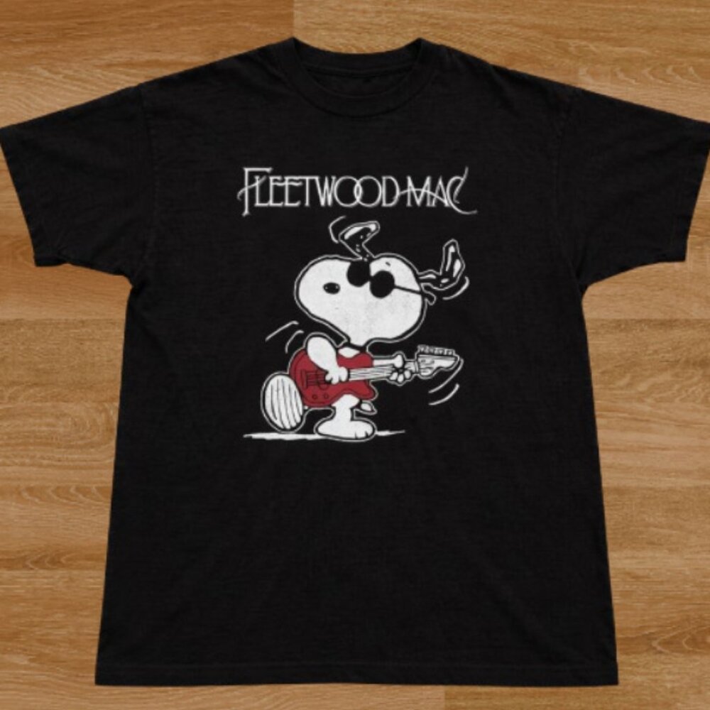 Fleetwood Mac Snoopy t-shirt